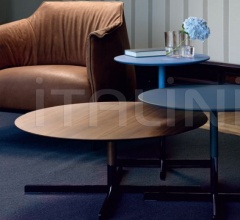 Кофейный столик Bob Кофейный столик Bob фабрика Poltrona Frau