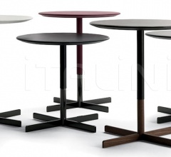 Кофейный столик Bob Кофейный столик Bob фабрика Poltrona Frau