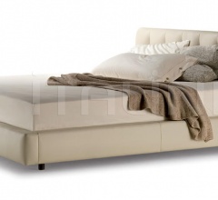 Кровать Flavia Кровать Flavia фабрика Poltrona Frau