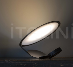 Итальянские Настольные светильники - Настольный светильник cut Итальянские Настольные светильники - Настольный светильник cut фабрика Axo Light