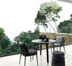 Пуф Hospes фабрика B&B Italia