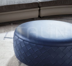 Итальянские Пуфы - Пуф Grant фабрика Poltrona Frau