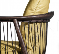 Стул с подлокотниками Viola Стул с подлокотниками Viola фабрика Poltrona Frau