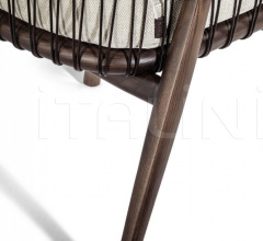 Стул с подлокотниками Viola Стул с подлокотниками Viola фабрика Poltrona Frau