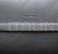 Подушка Journey фабрика Poltrona Frau