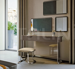 Настенное зеркало Milano mirror Настенное зеркало Milano mirror фабрика Turri