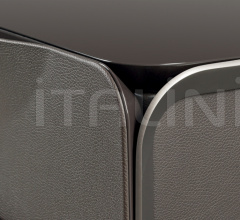 Тумбочка Milano bedside table фабрика Turri