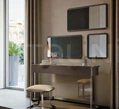 Итальянские Спальни - Туалетный столик Milano dressing table Итальянские Спальни - Туалетный столик Milano dressing table фабрика Turri