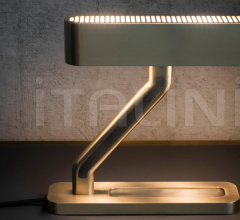 Итальянские Настольные светильники - Настольный светильник COLT Итальянские Настольные светильники - Настольный светильник COLT фабрика Bert Frank