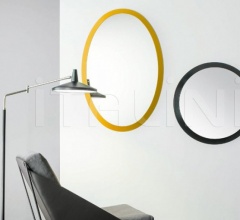 Итальянские Предметы интерьера - Настенное зеркало Cone Итальянские Предметы интерьера - Настенное зеркало Cone фабрика Bonaldo