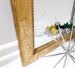 Настенное зеркало 2307 Настенное зеркало 2307 фабрика Silvano Grifoni