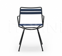 Стул с подлокотниками 2058 Dan фабрика Zanotta