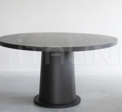 Стол обеденный KOPS ROUND TABLE Стол обеденный KOPS ROUND TABLE фабрика Van Rossum