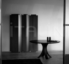 Стол обеденный KOPS SLIM ROUND TABLE Стол обеденный KOPS SLIM ROUND TABLE фабрика Van Rossum