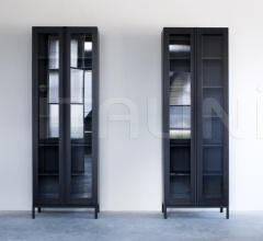 Витрина GREEP CABINET GLASS DOORS Витрина GREEP CABINET GLASS DOORS фабрика Van Rossum