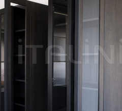Витрина GREEP CABINET GLASS DOORS Витрина GREEP CABINET GLASS DOORS фабрика Van Rossum
