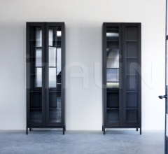 Витрина GREEP CABINET GLASS DOORS Витрина GREEP CABINET GLASS DOORS фабрика Van Rossum