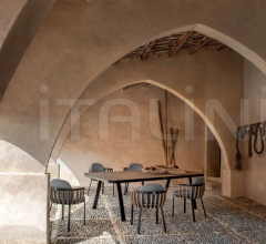 Итальянские Уличные столы - Стол обеденный Swing Dining Table Итальянские Уличные столы - Стол обеденный Swing Dining Table фабрика Ethimo