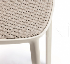 Итальянские Уличная мебель - Стул с подлокотниками Pluvia Round rope фабрика Ethimo