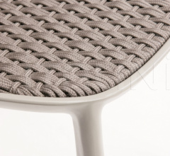Итальянские Уличная мебель - Стул с подлокотниками Pluvia Round rope фабрика Ethimo