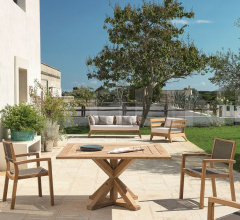 Итальянские Уличные столы - Стол обеденный Cronos teak square table Итальянские Уличные столы - Стол обеденный Cronos teak square table фабрика Ethimo