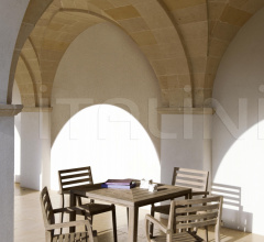 Итальянские Уличные столы - Стол обеденный Friends Square table Итальянские Уличные столы - Стол обеденный Friends Square table фабрика Ethimo