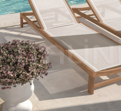 Итальянские Уличные шезлонги - Шезлонг Sand sunbed in teak and Ethitex фабрика Ethimo