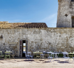 Итальянские Уличные столы - Стол обеденный Flower square table 80x80cm Итальянские Уличные столы - Стол обеденный Flower square table 80x80cm фабрика Ethimo